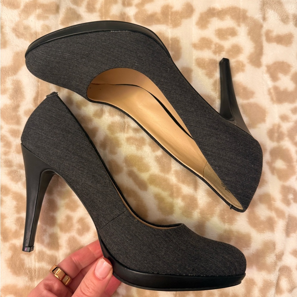 NWOT | Nine West | Dark Gray Heels | Women size 7.5